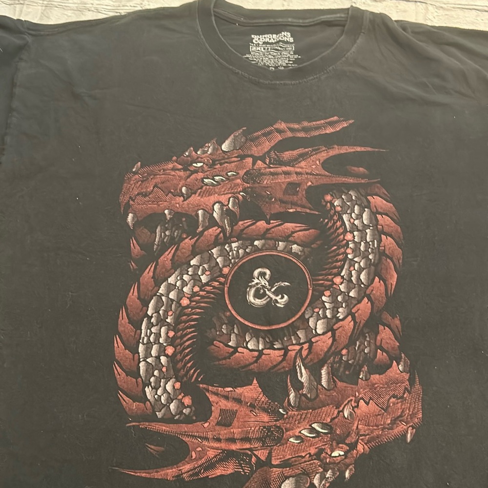 Vintage Dungeon and Dragons tshirt